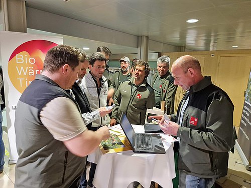 Rege Holzgespräche bei der Fachausstellung „Forum Wald“