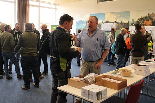 Holzgespräche bei der Fachausstellung „Forum Wald“