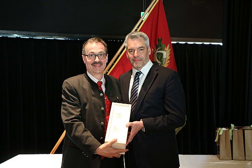 Bundeskanzler Karl Nehammer mit Landesobmann Präsident Andreas Gleirscher 